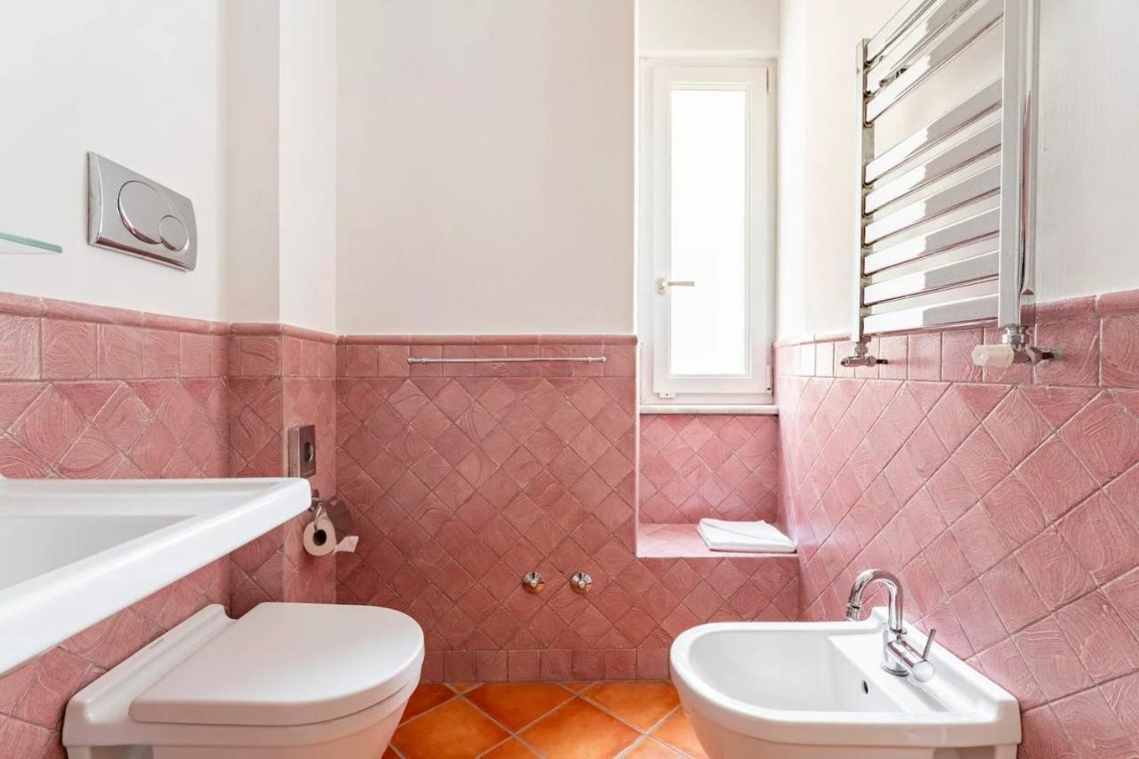 Fori Imperiali Luxe Mansion Hotel โรม ภายนอก รูปภาพ