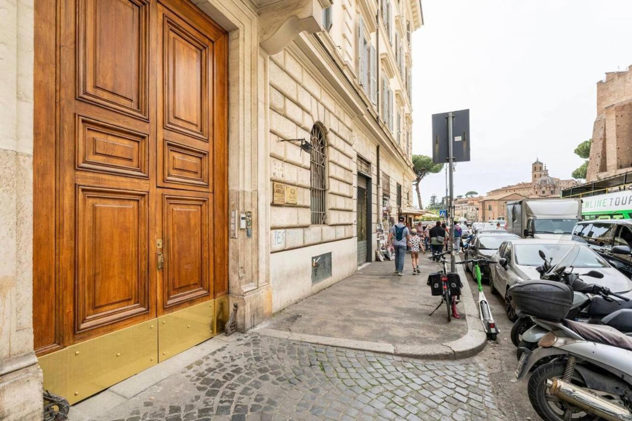 Fori Imperiali Luxe Mansion Hotel โรม ภายนอก รูปภาพ